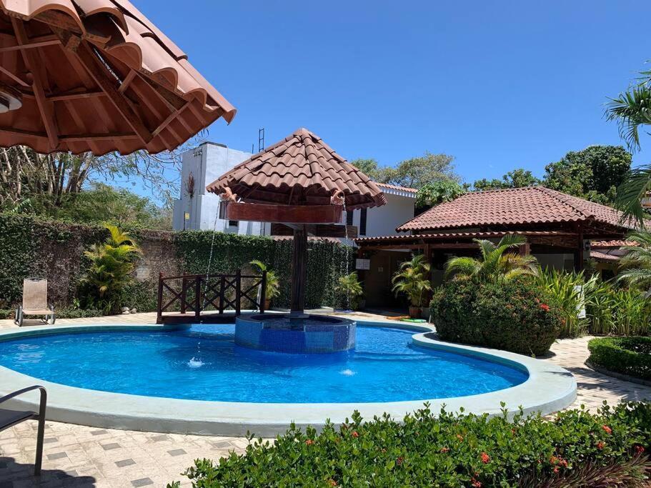 Poolside Home In Gated Community, Walk 2 The Beach Coco Esterno foto